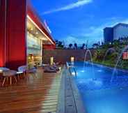 Swimming Pool 2 favehotel Banjarbaru Banjarmasin