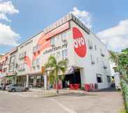 Exterior 3 OYO 383 V3 Hotel Nusajaya