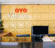 Lobby 7 OYO 383 V3 Hotel Nusajaya