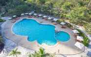 Swimming Pool 3 R-Con Wong Amat Suite