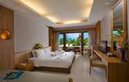 Kamar Tidur 4 Thai House Beach Resort