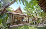 Kamar Tidur 2 Thai House Beach Resort