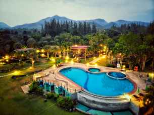 Kaengkrachan Boathouse Paradise Resort, Rp 838.970