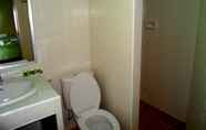 Toilet Kamar 6 Yamjan Place