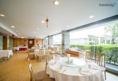 ร้านอาหาร 5 Trang Hotel Bangkok