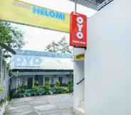 Bangunan 2 SUPER OYO 409 Pondok Helomi