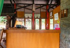 Lobby 5 Capital O 2640 Cottage GS Rumah Kayu Syariah