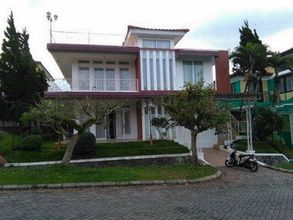 엔터테인먼트 시설 4 Villa Kota Bunga Dahlia