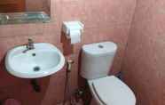 In-room Bathroom 5 Villa Bambu 1 @Sangkuriang Village