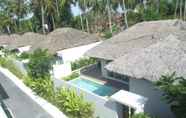 Bangunan 5 The Living Pool Villas