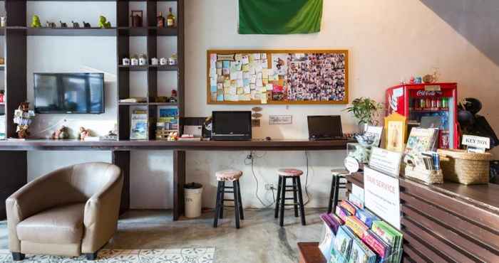 Lobi Ai Phuket Hostel