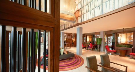 ロビー 2 Triple Two Silom Hotel