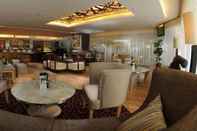 Bar, Kafe dan Lounge Puteri Wing, Riverside Majestic Hotel