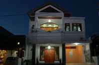 Bangunan Surya Darma Homestay