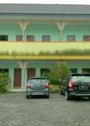 EXTERIOR_BUILDING Hotel Raya Kusuma