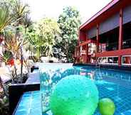 Swimming Pool 2 Foresta Resort