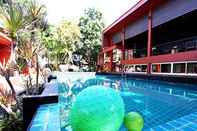 Kolam Renang Foresta Resort
