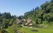 Swimming Pool 6 Villa Naisha Lembang