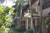 ภายนอกอาคาร Rattana Guesthouse & Bungalow