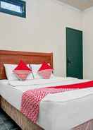 BEDROOM SUPER OYO Capital O 90596 Hotel Griya Astoeti