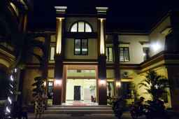 Hotel Grand Mahkota Lamongan, Rp 493.333