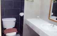 Toilet Kamar 6 WW Hotel KL
