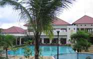 Kolam Renang 3 The Residence Dian Istana