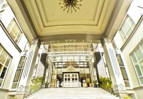 Exterior Grand Serela Yogyakarta by KAGUM Hotels