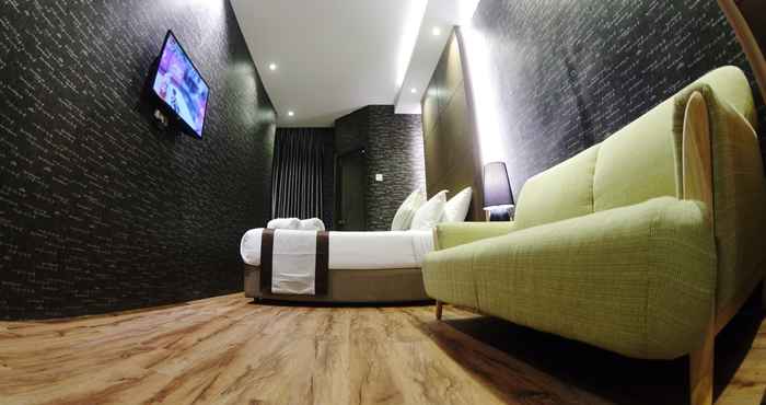 Kamar Tidur HereHotel