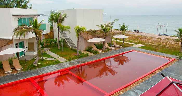 Swimming Pool Red Z The Ocean