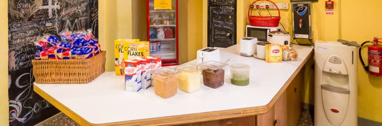 Lobby The Hive Singapore Hostel