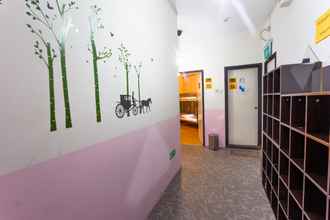 Sảnh chờ 4 The Hive Singapore Hostel