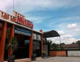 Luar Bangunan 2 Mutiara Hotel & Cafe Ponorogo