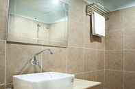 In-room Bathroom Le Platinum Inn