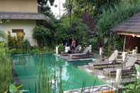 Swimming Pool Villa Manuksesa