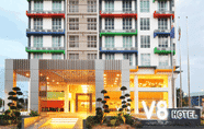 Bangunan 2 V8 Hotel