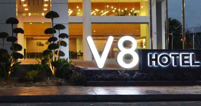 ภายนอกอาคาร V8 Hotel