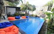 Kolam Renang 2 Baan Rawee Apartment