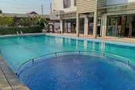 Swimming Pool SP Residence Suvarnabhumi