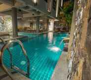 Kolam Renang 6 Thapae Loft (SHA Certified)