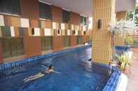 Swimming Pool Prom Ratchada Residence & Spa