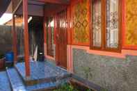 Lobby Larantuka Beach Apartment