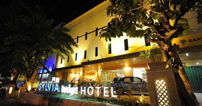 Luar Bangunan Sylvia Hotel Budget