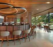 Bar, Cafe and Lounge 4 Royal Tulip Gunung Geulis Resort and Golf