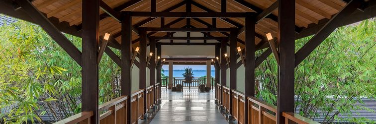 ロビー Crimson Resort and Spa Mactan