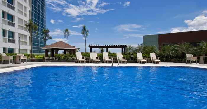 Hồ bơi Quest Hotel and Conference Center - Cebu
