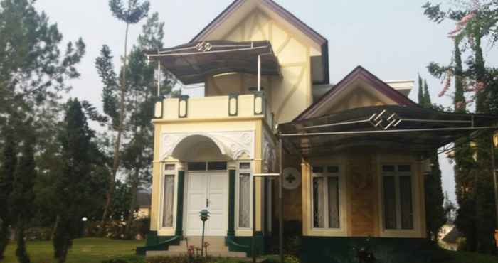 Lobi Villa Kota Bunga Magnolia