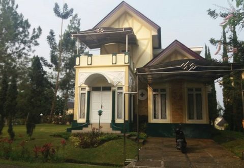 외관 Villa Kota Bunga Magnolia