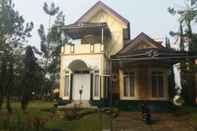ล็อบบี้ Villa Kota Bunga Magnolia