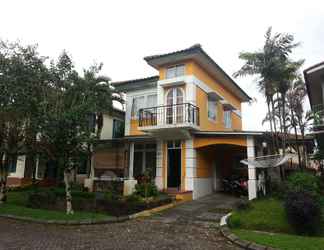 ภายนอกอาคาร 2 Villa Kota Bunga Magnolia